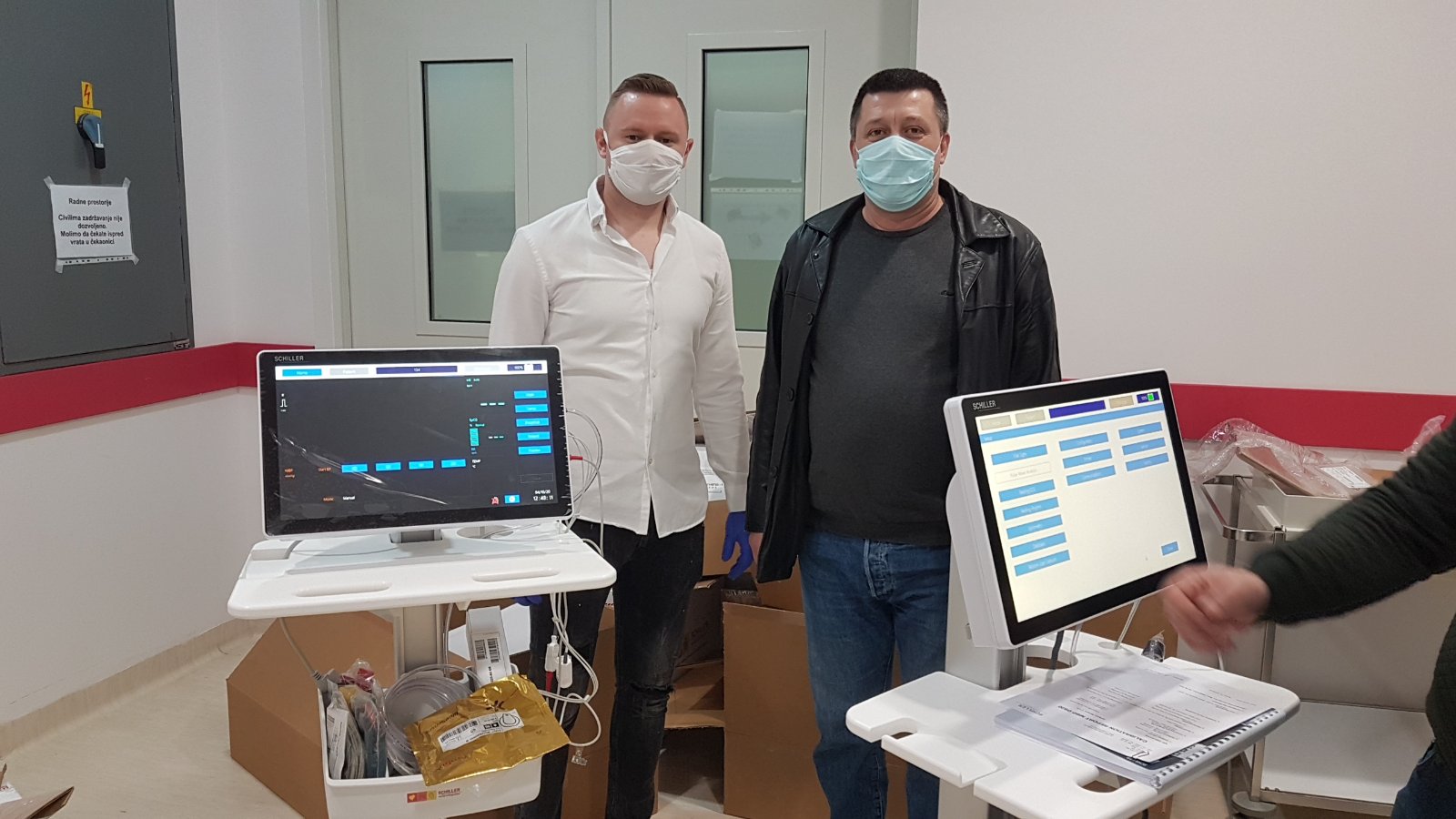 KB Bihać: Ljekarima uručena oprema koju je donirao Džanan Musa 